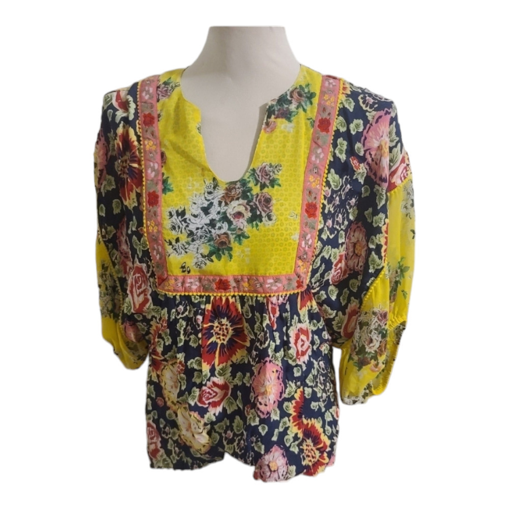 Ivy Jane XS floral balloon sleeve blouse with embroidered detail